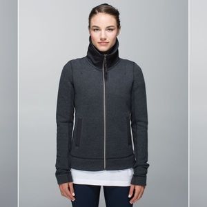 EUC Rare Lululemon En Route Jacket Zip-up